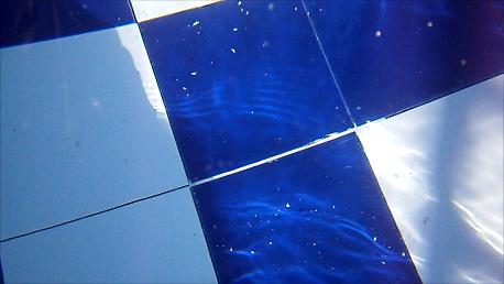 Nat Keramik Telah Didempul Dengan DEMP-X