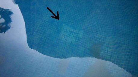 Mozaik Telah Direkatkan