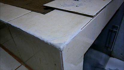 Pecahan Keramik telah direkatkan